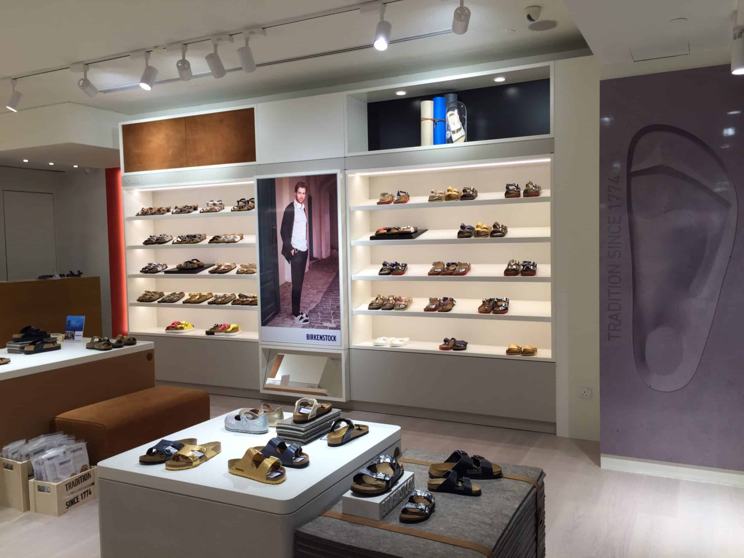 Birkenstock-Paragon-1600x12004