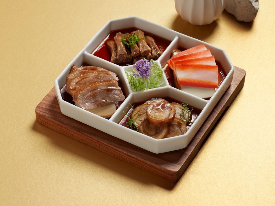 Teochew Happiness Four Platter